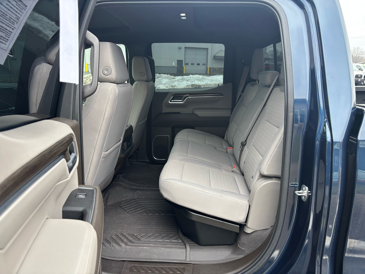 Chevrolet Silverado 1500 4WD Crew Cab 147" RST 2023