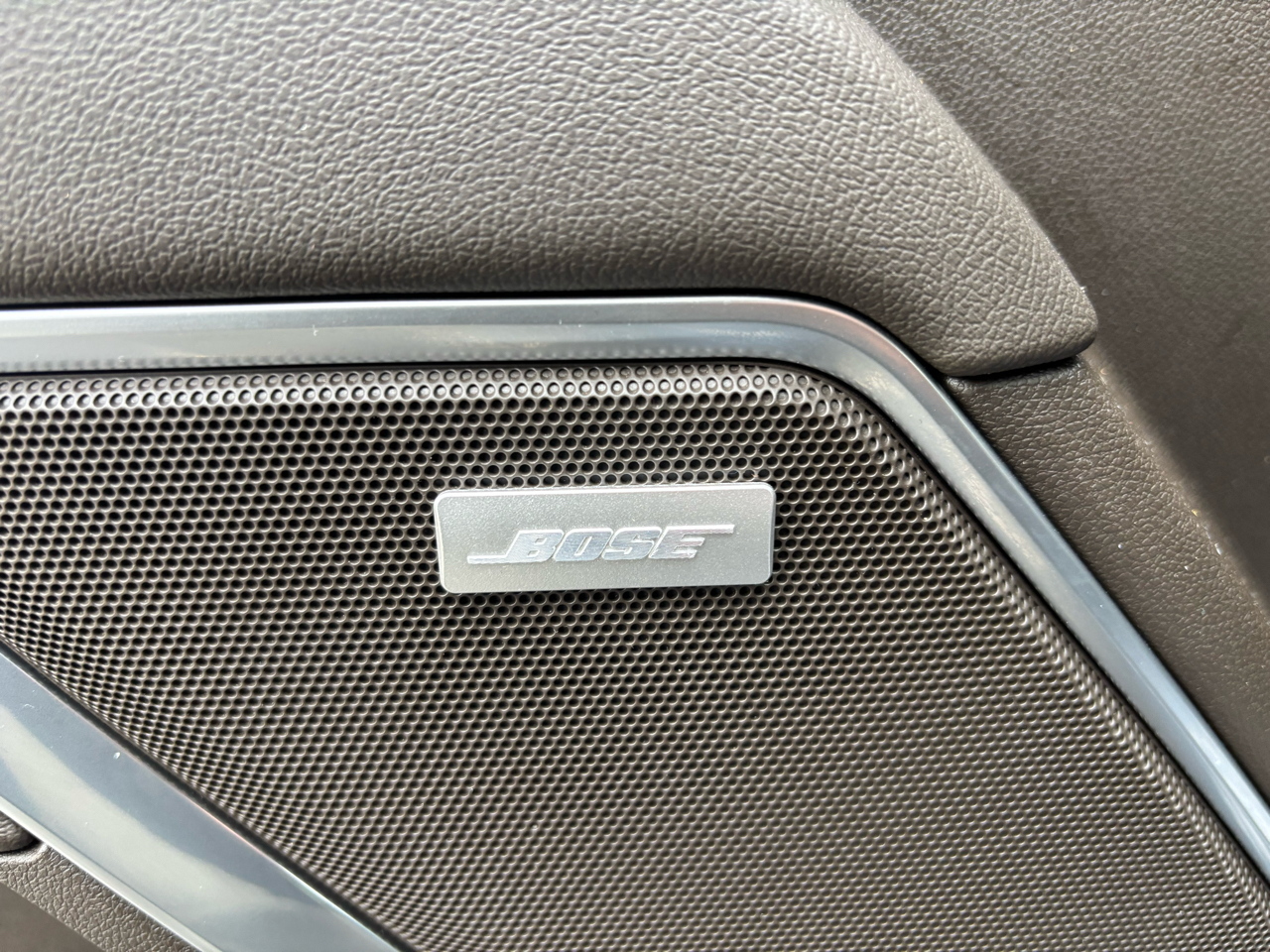 Chevrolet Silverado 1500 4WD Crew Cab 147" RST 2023