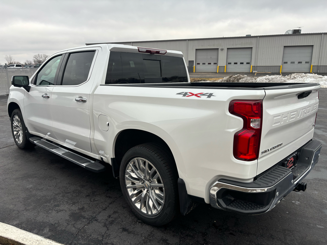 Chevrolet Silverado 1500 4WD Crew Cab 147" LTZ 2024