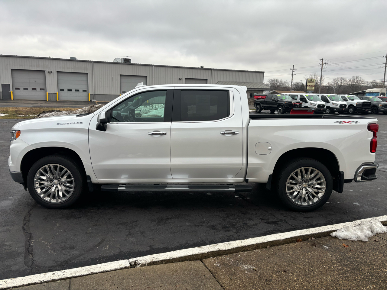 Chevrolet Silverado 1500 4WD Crew Cab 147" LTZ 2024