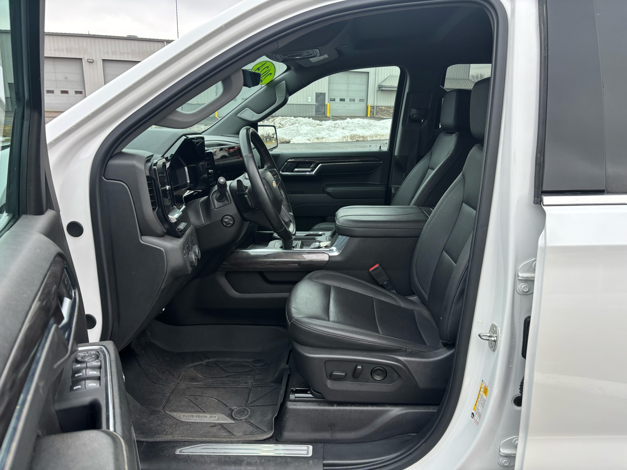 Chevrolet Silverado 1500 4WD Crew Cab 147" LTZ 2024