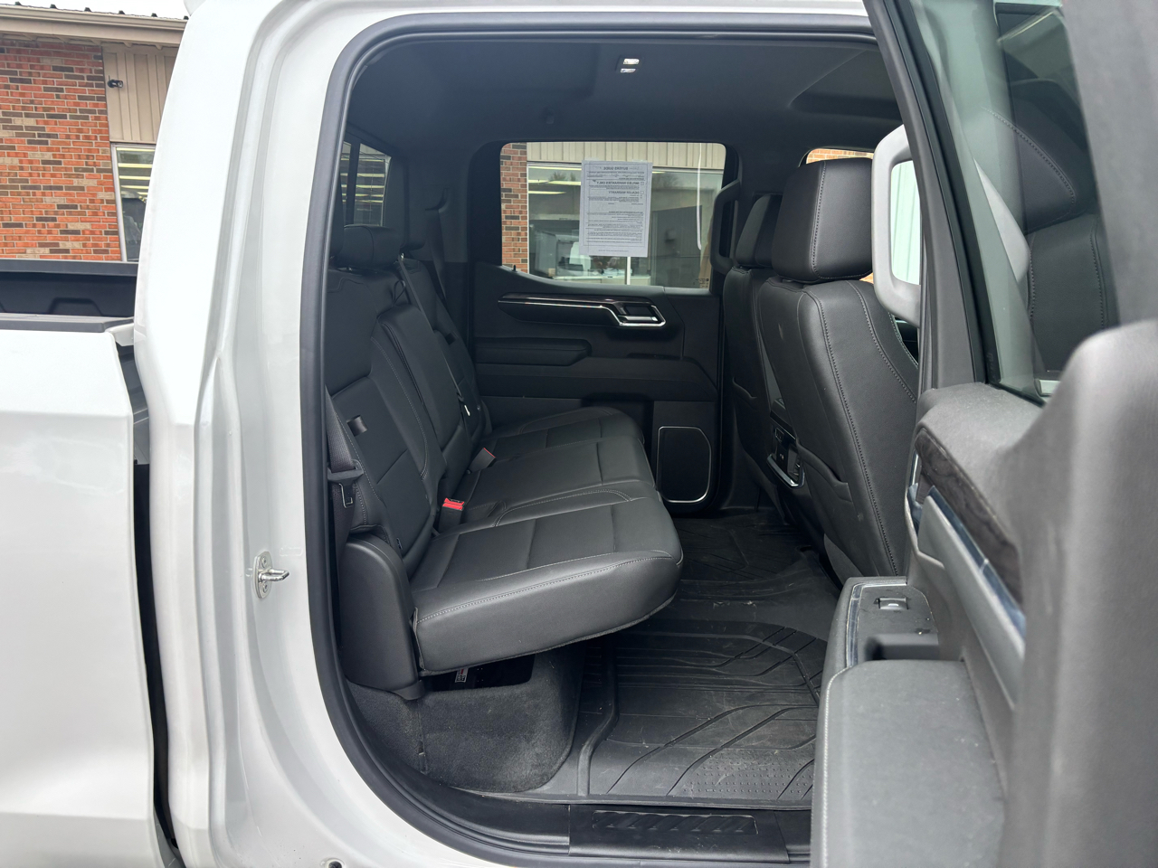 Chevrolet Silverado 1500 4WD Crew Cab 147" LTZ 2024