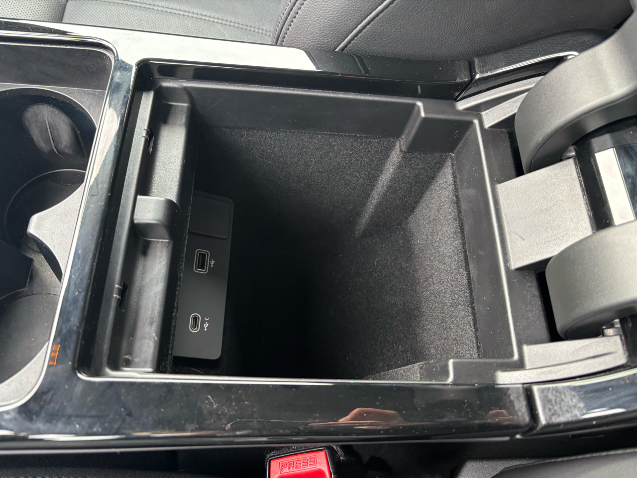 Land Rover Range Rover Evoque R-Dynamic S AWD 2023