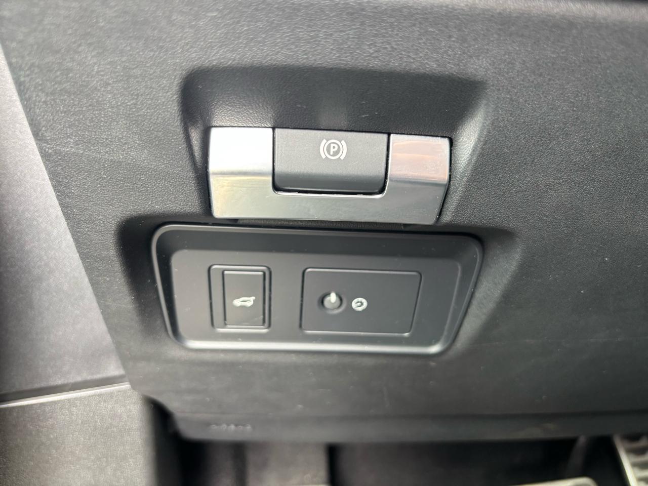 Land Rover Range Rover Evoque R-Dynamic S AWD 2023