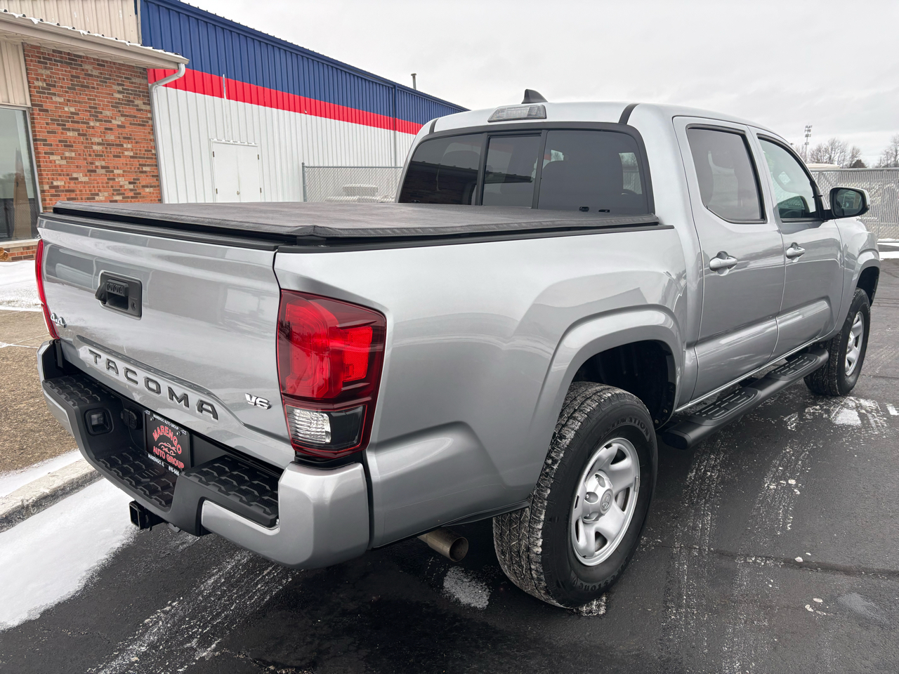 Toyota Tacoma 4WD SR Double Cab 5' Bed V6 AT (Natl) 2023