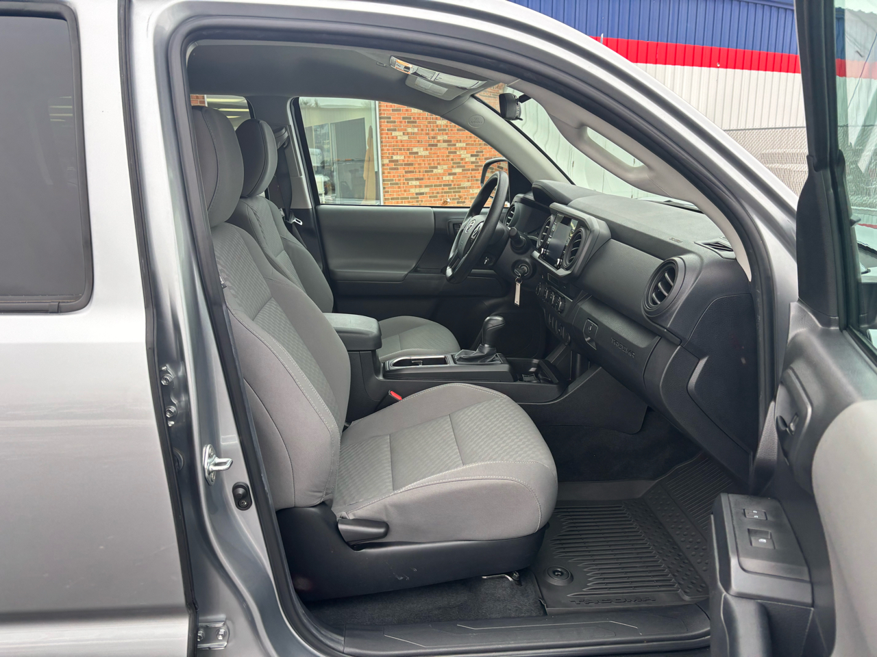 Toyota Tacoma 4WD SR Double Cab 5' Bed V6 AT (Natl) 2023