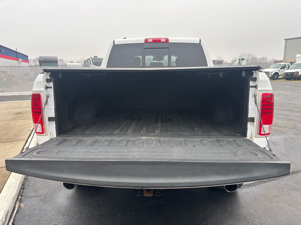 RAM 1500 4WD Crew Cab 140.5" Longhorn Limited 2014