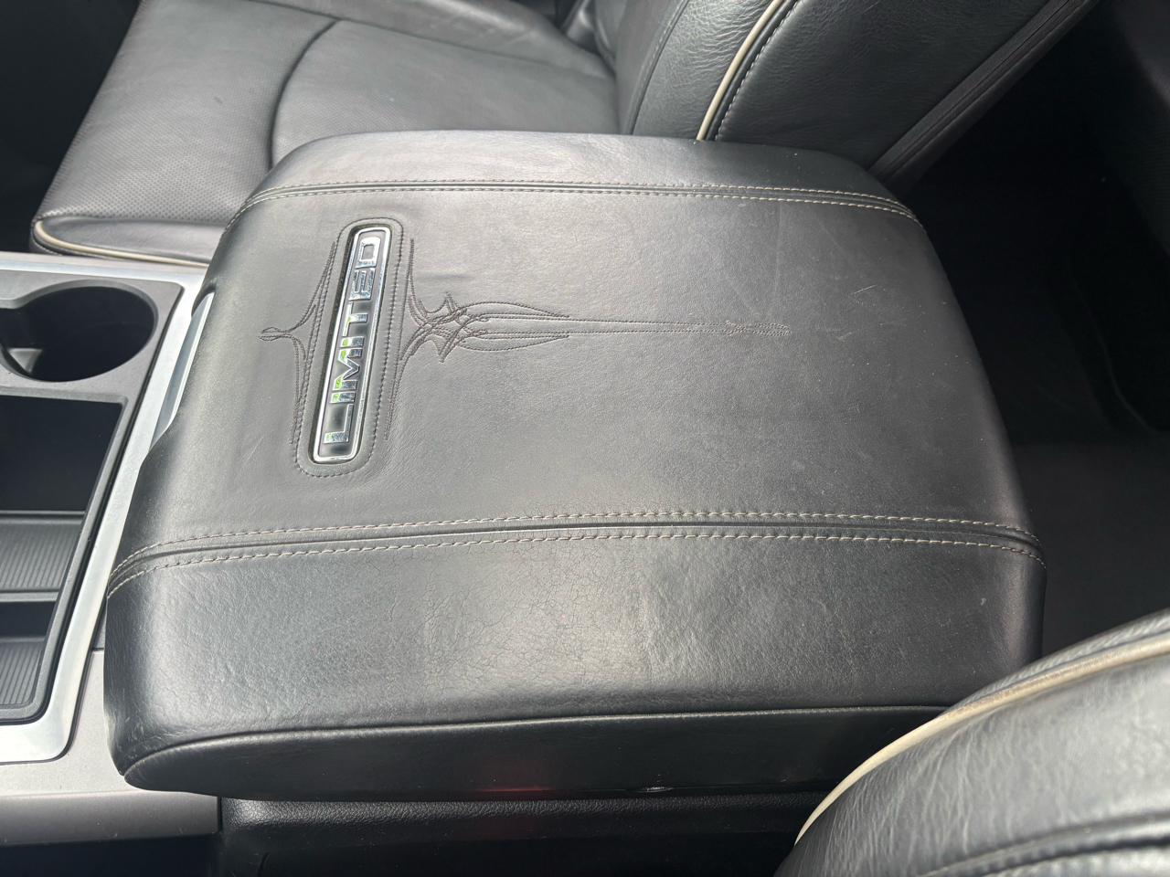 RAM 1500 4WD Crew Cab 140.5" Longhorn Limited 2014