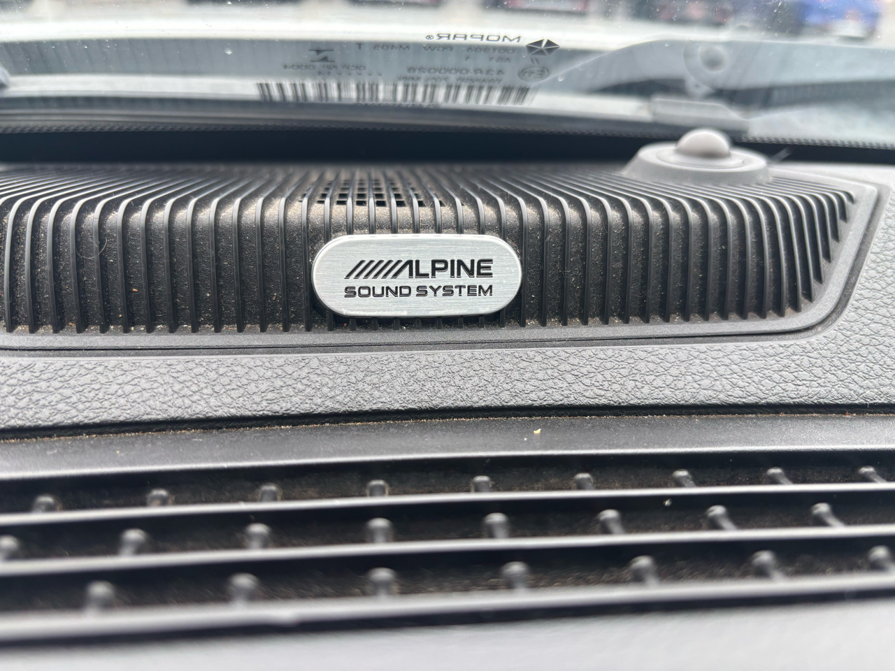 RAM 1500 4WD Crew Cab 140.5" Longhorn Limited 2014