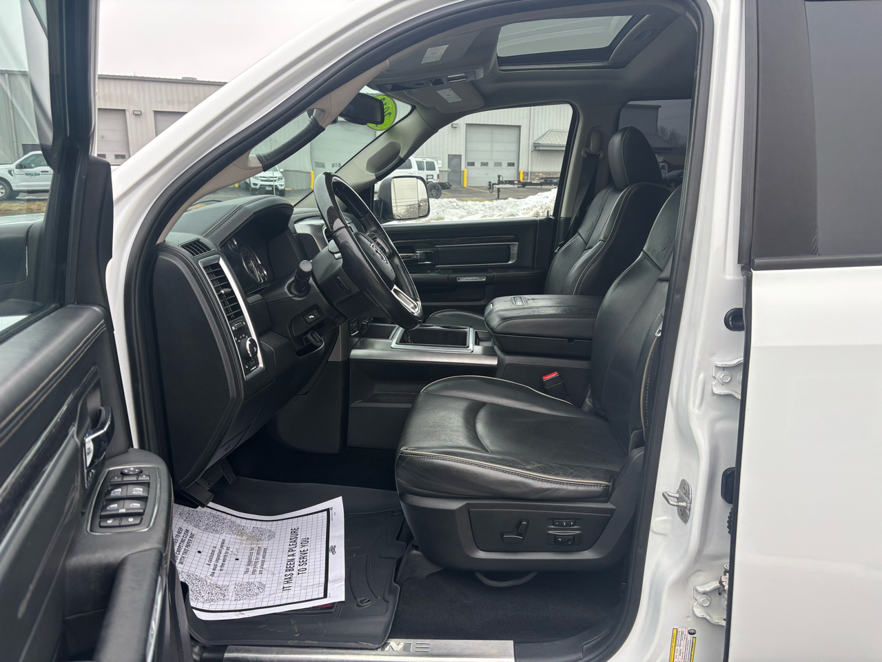 RAM 1500 4WD Crew Cab 140.5" Longhorn Limited 2014