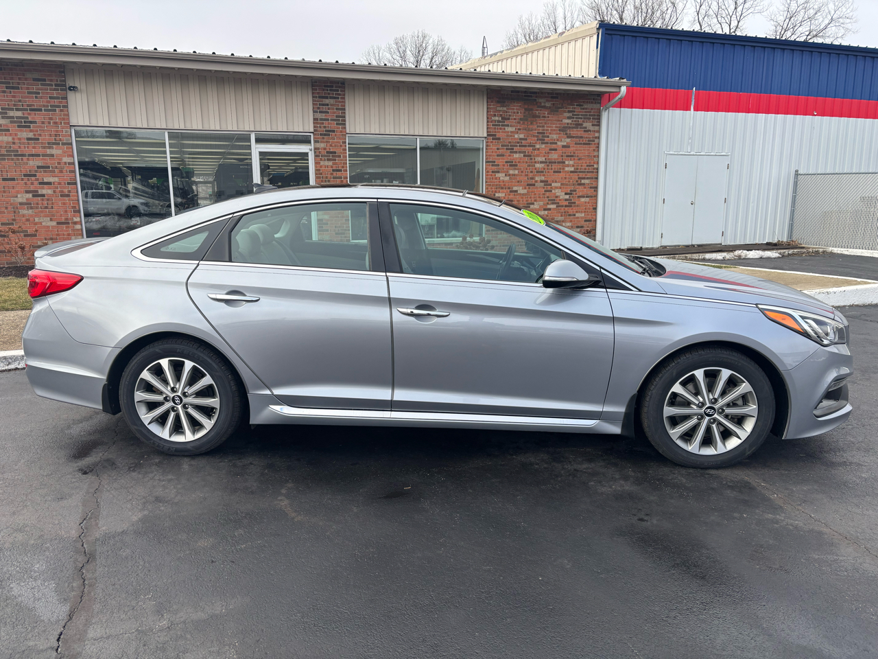 Hyundai Sonata 4dr Sdn 2.4L Limited 2016