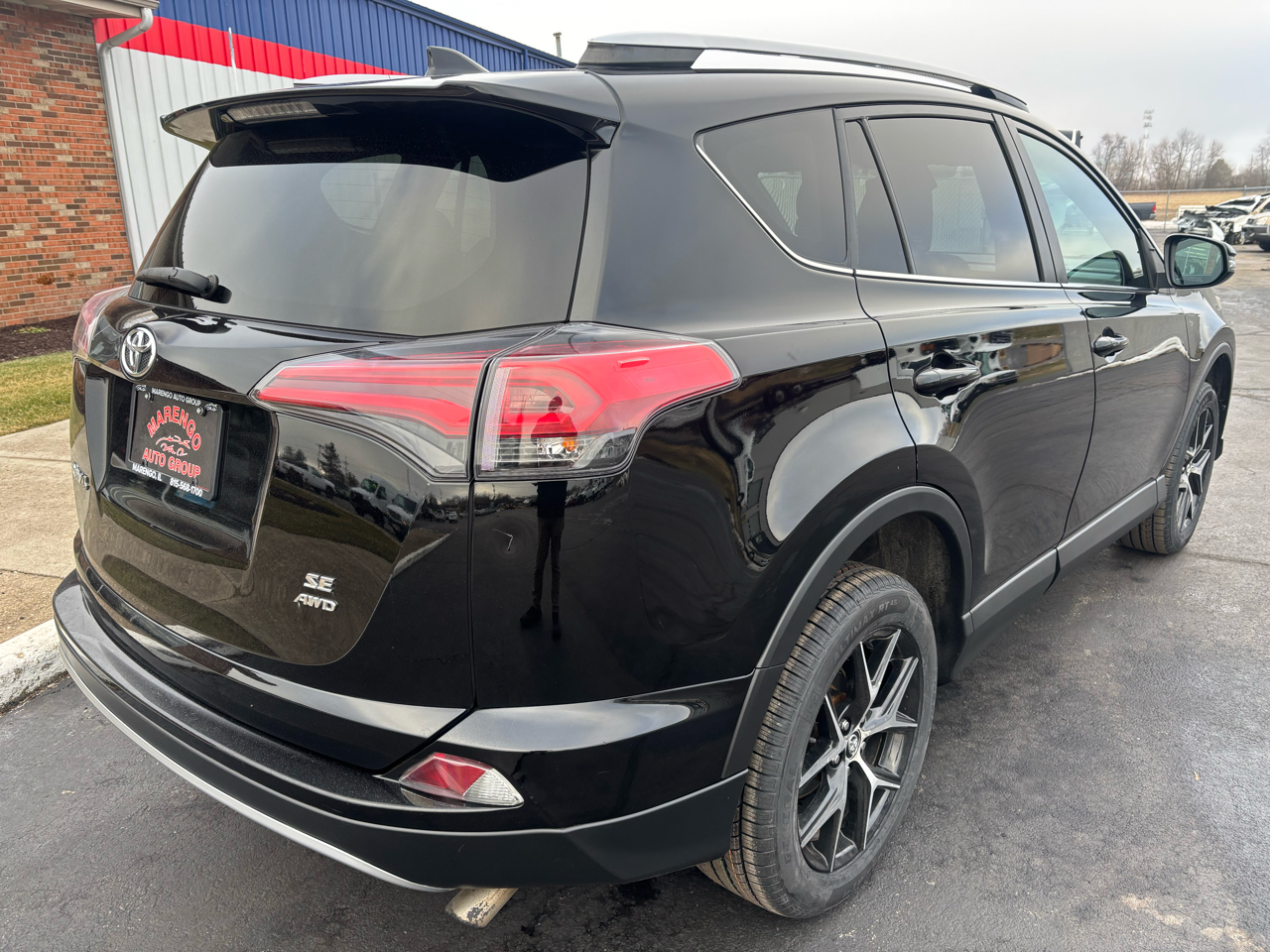 Toyota RAV4 SE AWD (Natl) 2018