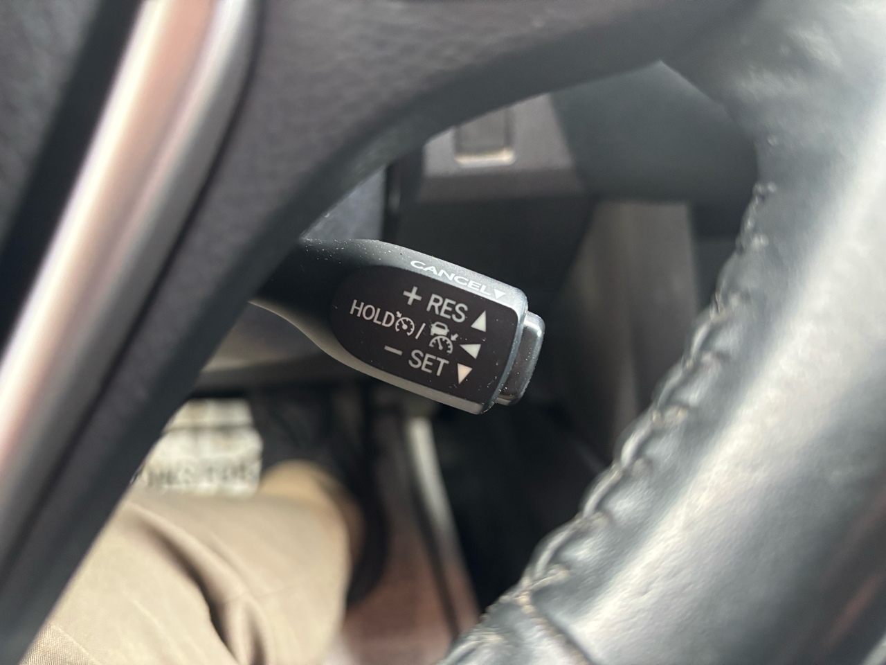 Toyota RAV4 SE AWD (Natl) 2018