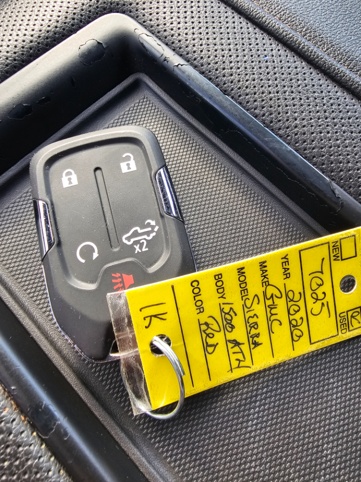 GMC Sierra 1500 4WD Crew Cab 147" AT4 2020