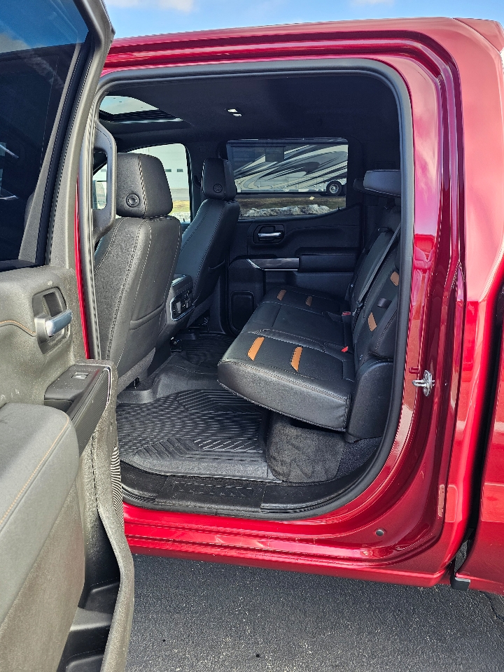 GMC Sierra 1500 4WD Crew Cab 147" AT4 2020
