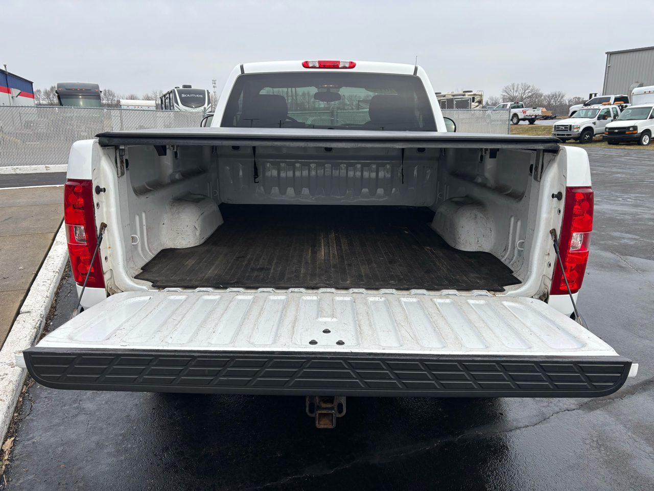 Chevrolet Silverado 1500 4WD Reg Cab 119.0" LT 2012