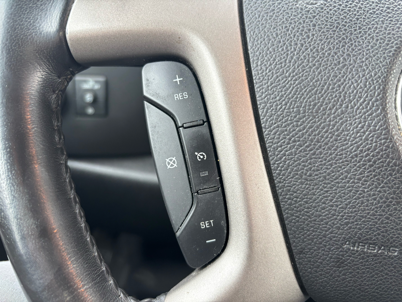 Chevrolet Silverado 1500 4WD Reg Cab 119.0" LT 2012