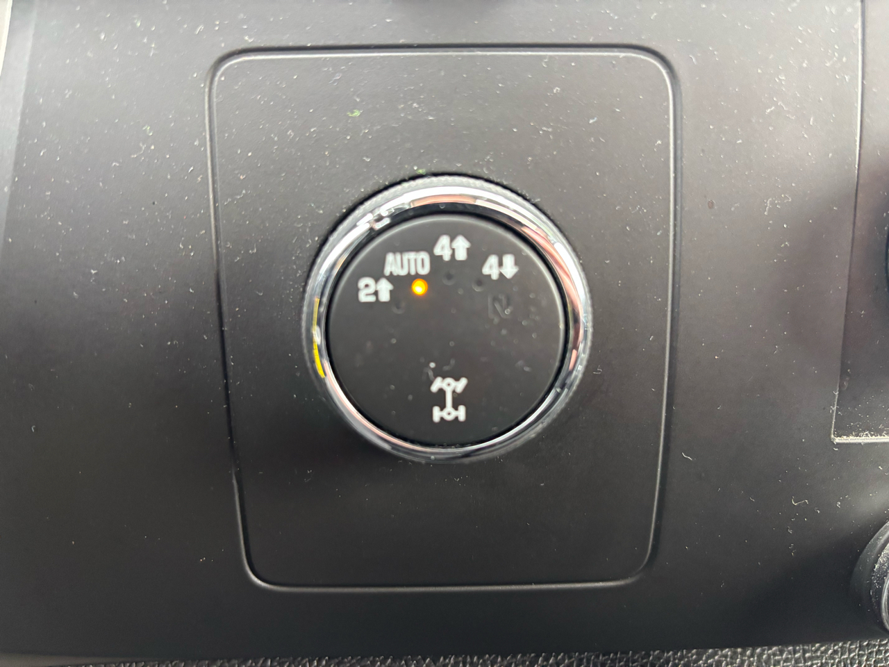 Chevrolet Silverado 1500 4WD Reg Cab 119.0" LT 2012