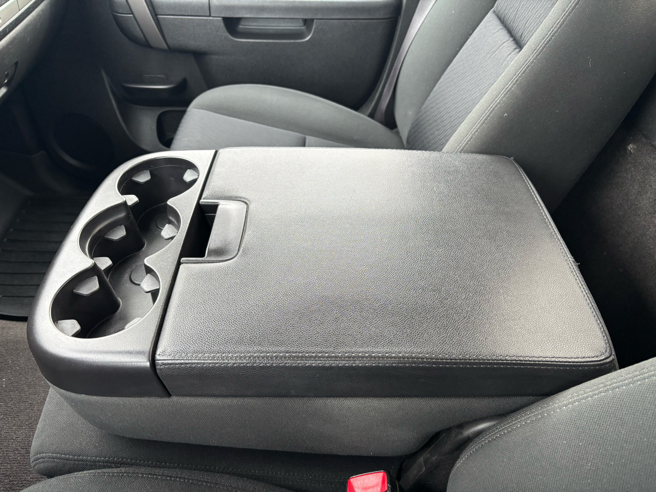 Chevrolet Silverado 1500 4WD Reg Cab 119.0" LT 2012