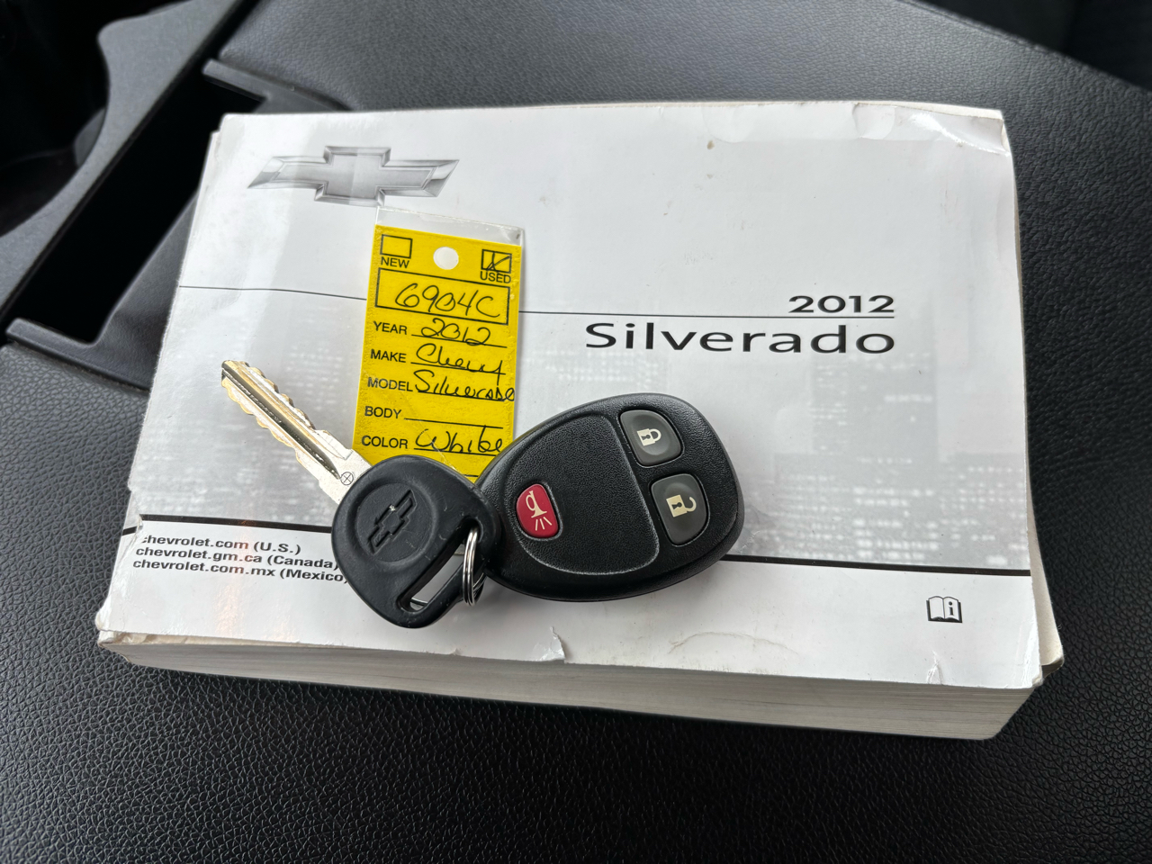 Chevrolet Silverado 1500 4WD Reg Cab 119.0" LT 2012