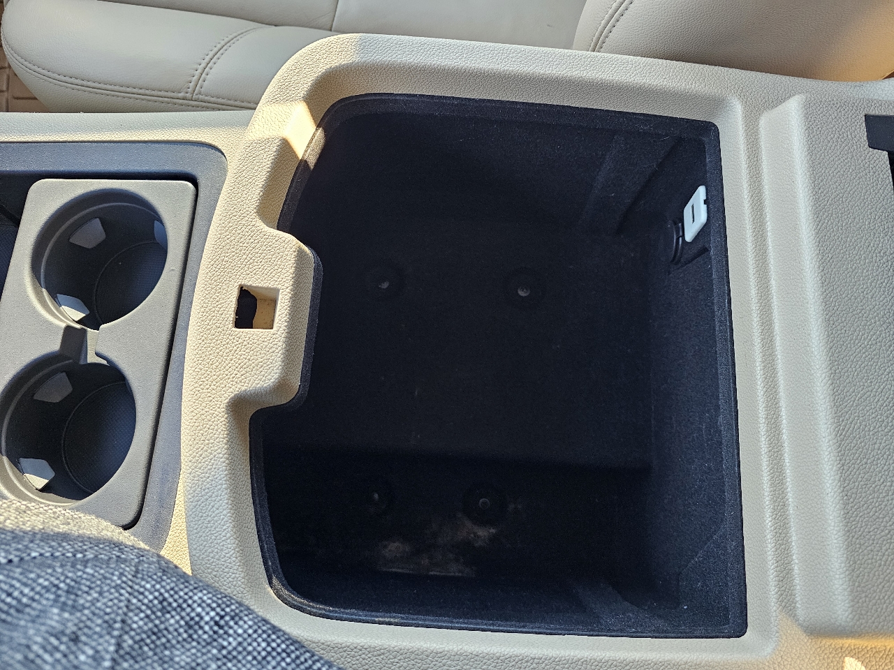 Chevrolet Silverado 1500 4WD Ext Cab 143.5" LTZ 2012