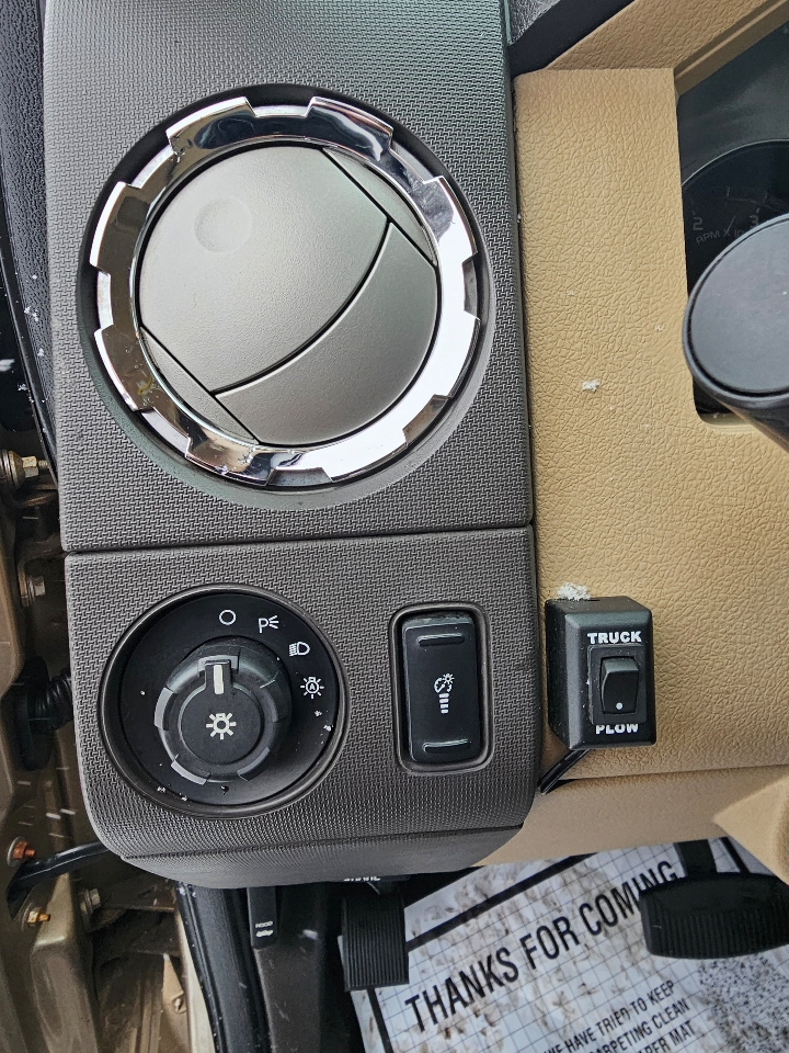 Ford Super Duty F-250 SRW 4WD Crew Cab 156" King Ranch 2011