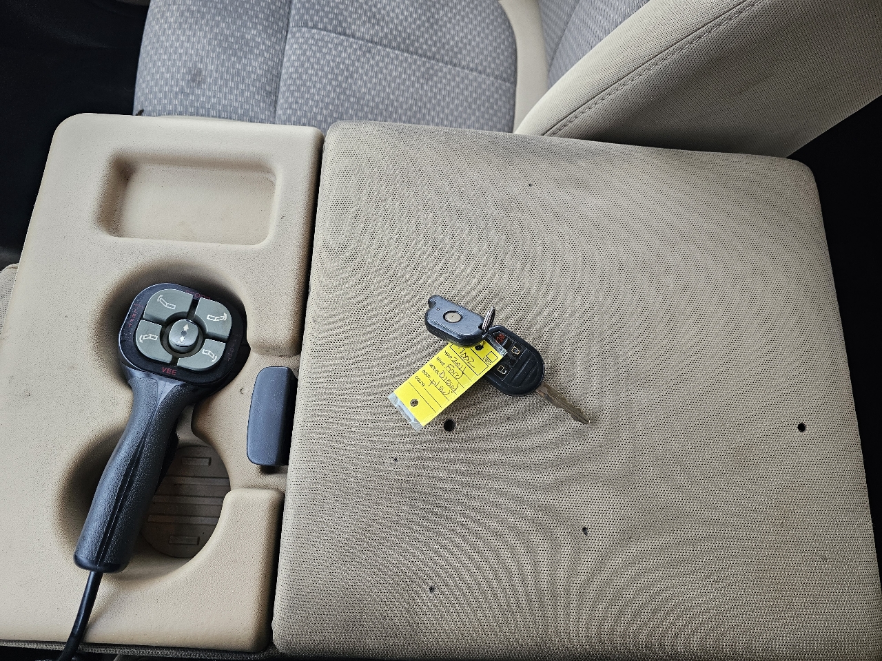 Ford Super Duty F-250 SRW 4WD Crew Cab 156" King Ranch 2011