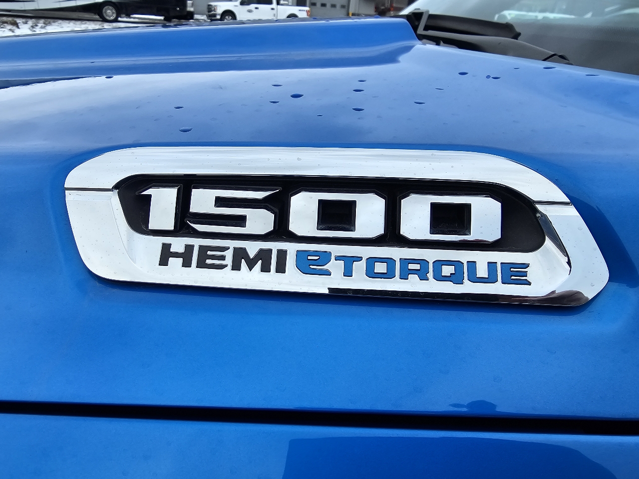 RAM 1500 Big Horn 4x4 Crew Cab 5'7" Box 2022