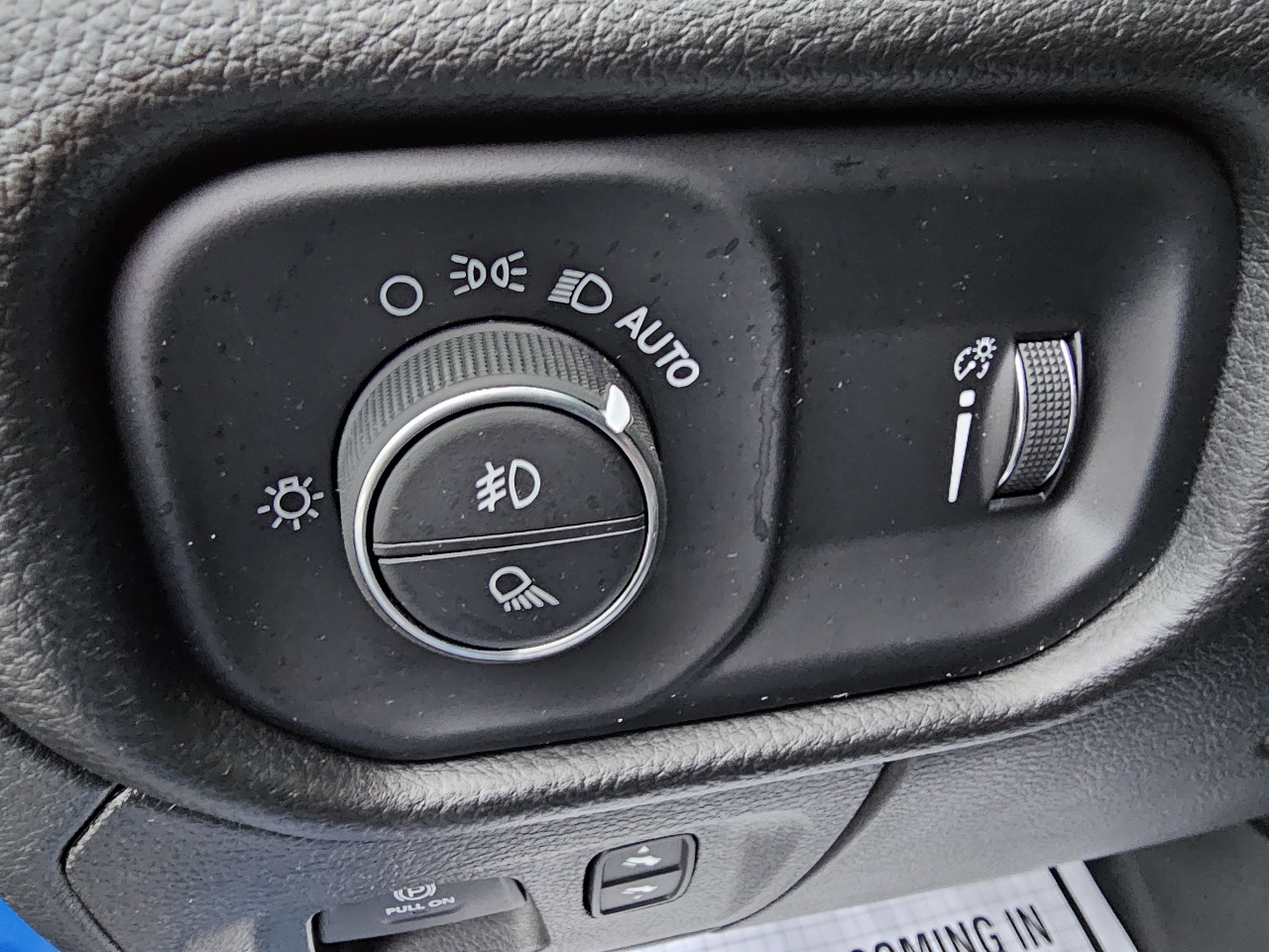 RAM 1500 Big Horn 4x4 Crew Cab 5'7" Box 2022