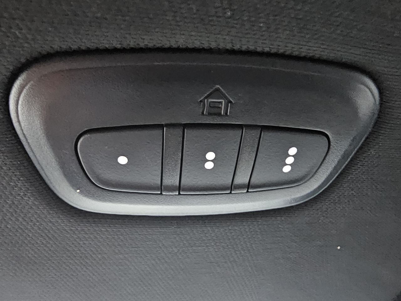 RAM 1500 Big Horn 4x4 Crew Cab 5'7" Box 2022