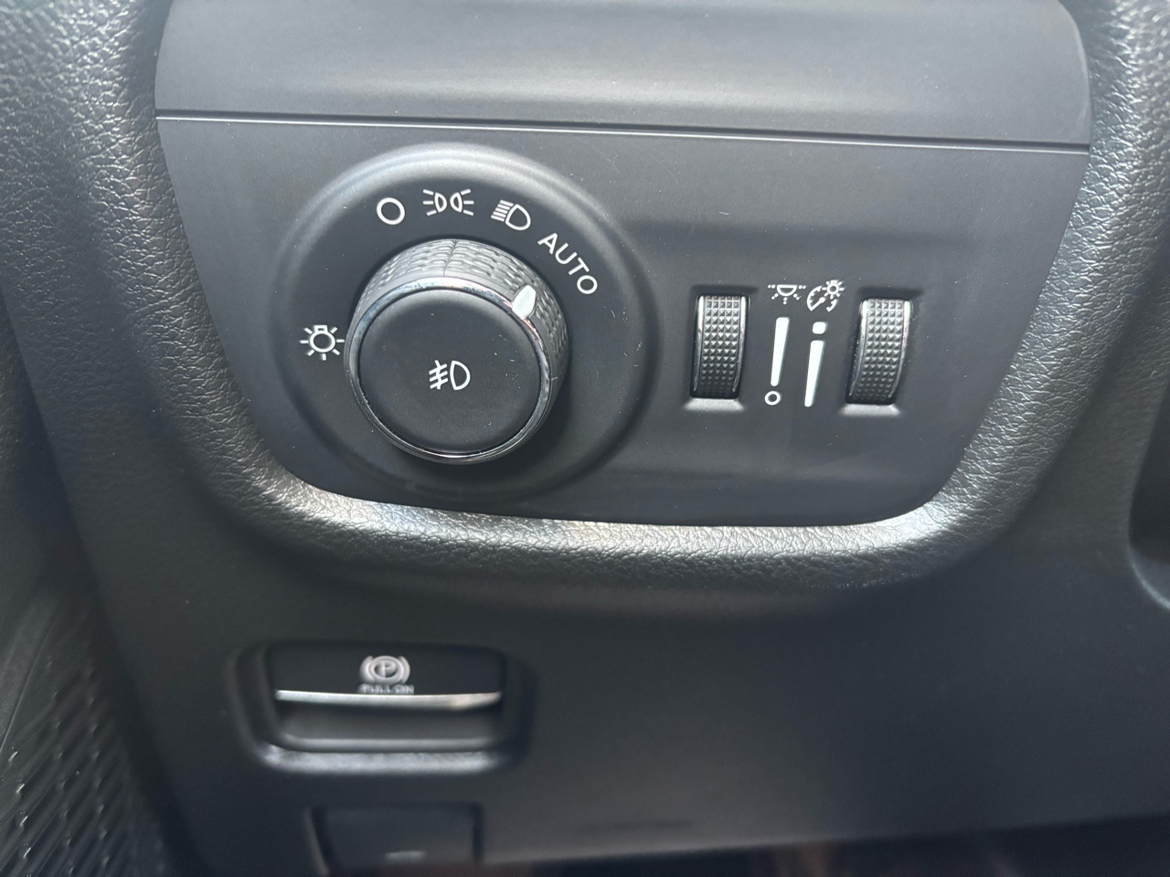 Jeep Grand Cherokee Limited 4x4 2023