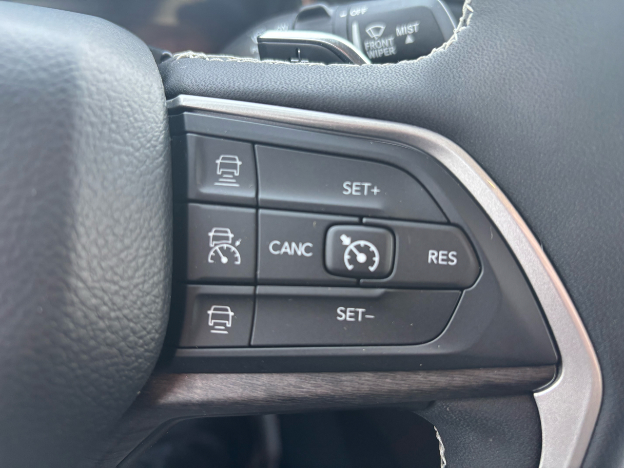 Jeep Grand Cherokee Limited 4x4 2023