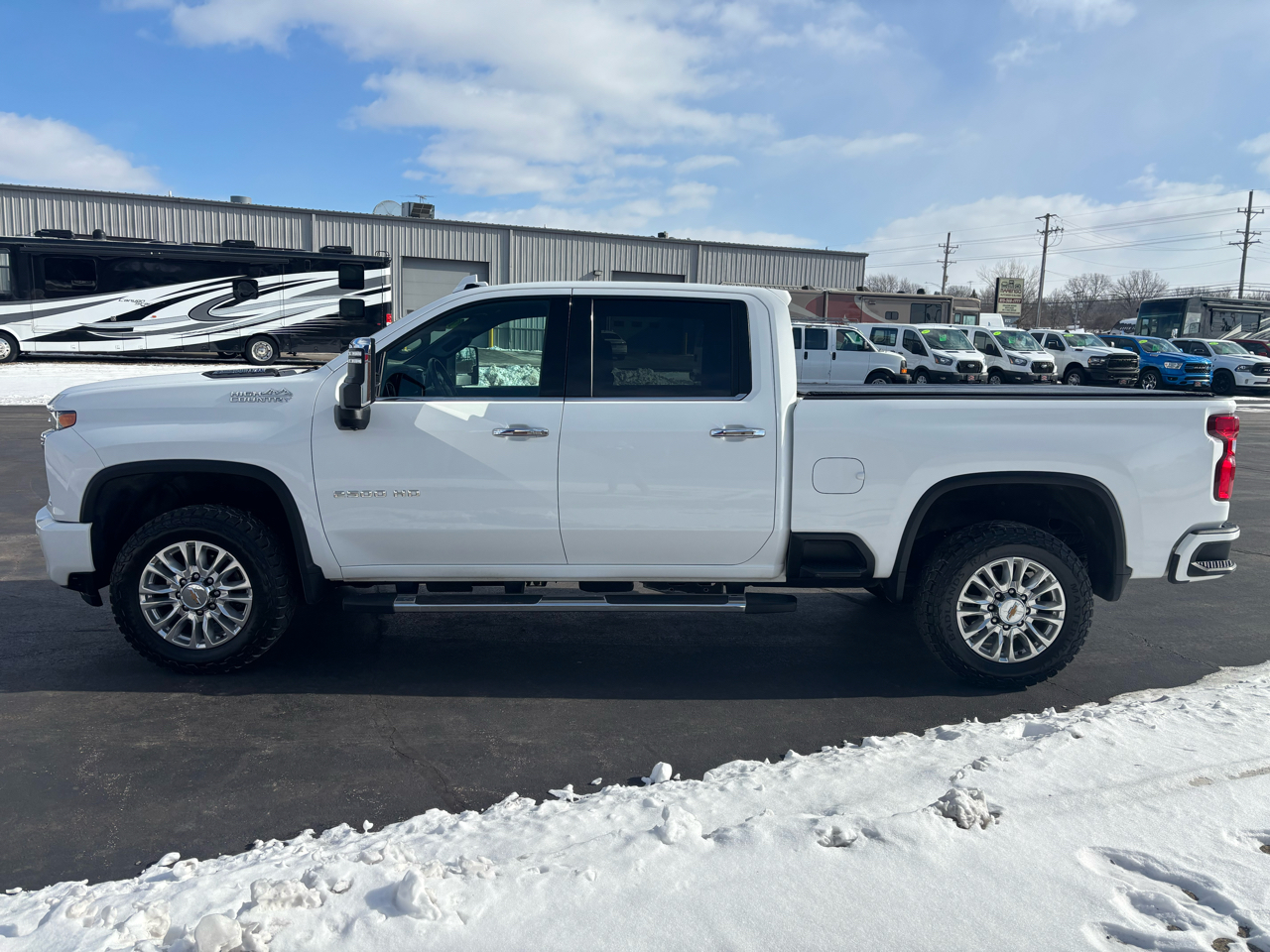 Chevrolet Silverado 2500HD 4WD Crew Cab 159" High Country 2022