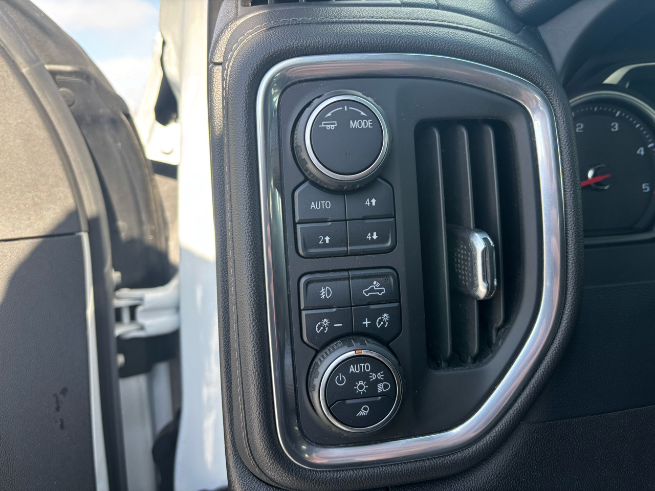 Chevrolet Silverado 2500HD 4WD Crew Cab 159" High Country 2022