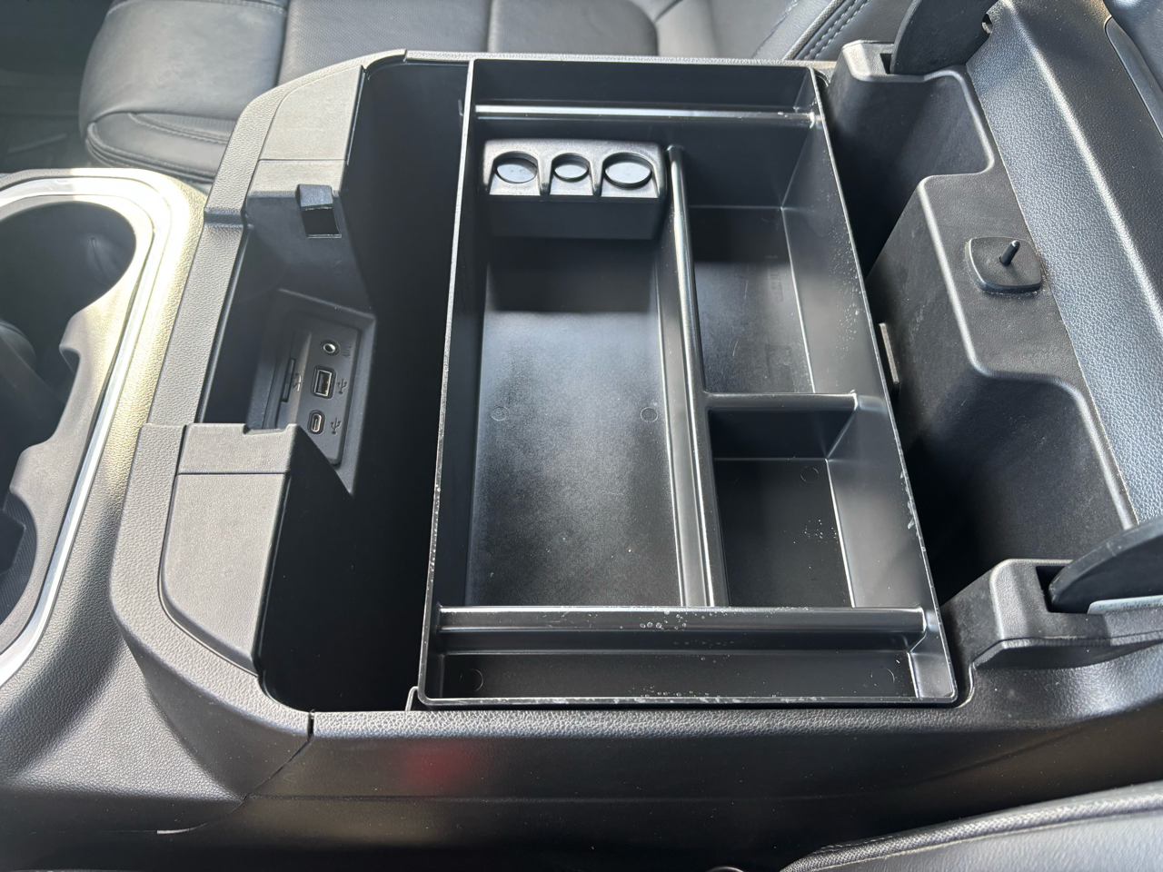 Chevrolet Silverado 2500HD 4WD Crew Cab 159" High Country 2022