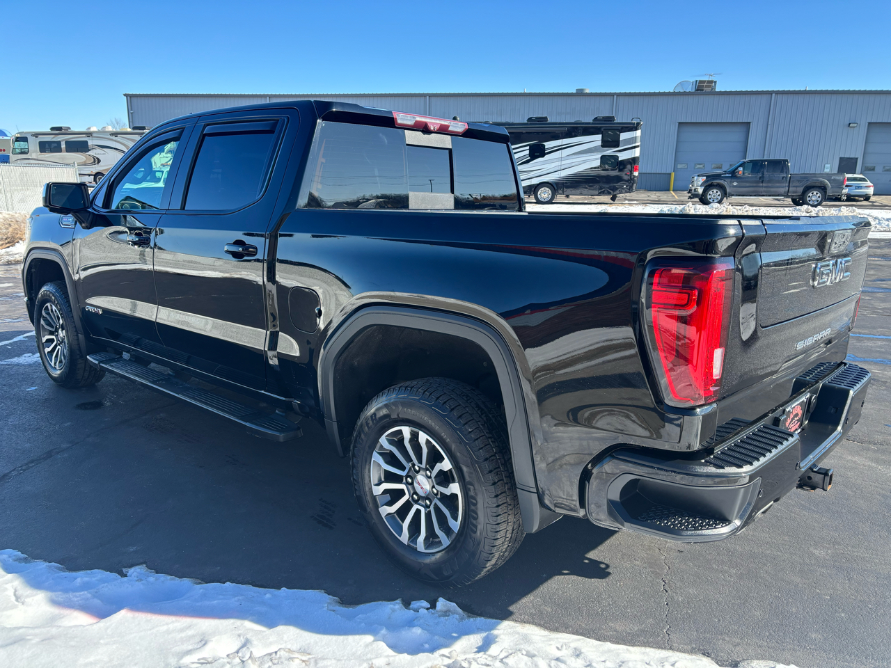 GMC Sierra 1500 4WD Crew Cab 147" AT4 2020