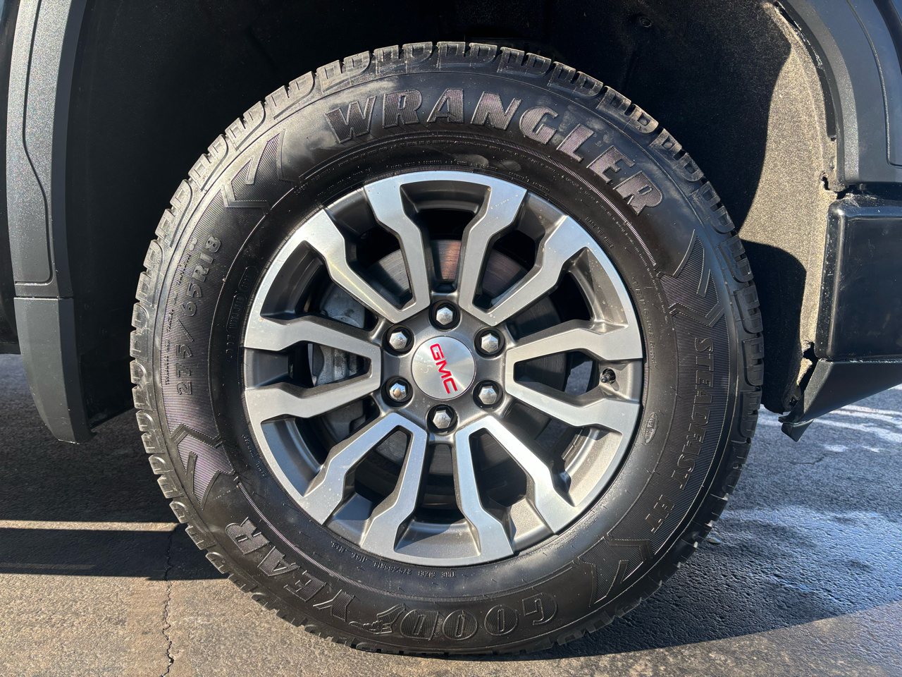 GMC Sierra 1500 4WD Crew Cab 147" AT4 2020