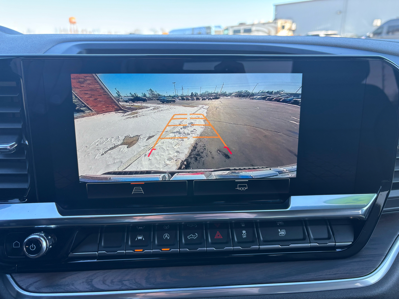 GMC Sierra 1500 4WD Crew Cab 147" SLT 2025