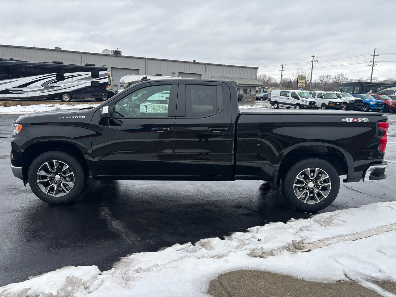 Chevrolet Silverado 1500 4WD Double Cab 147" LT w/2FL 2023