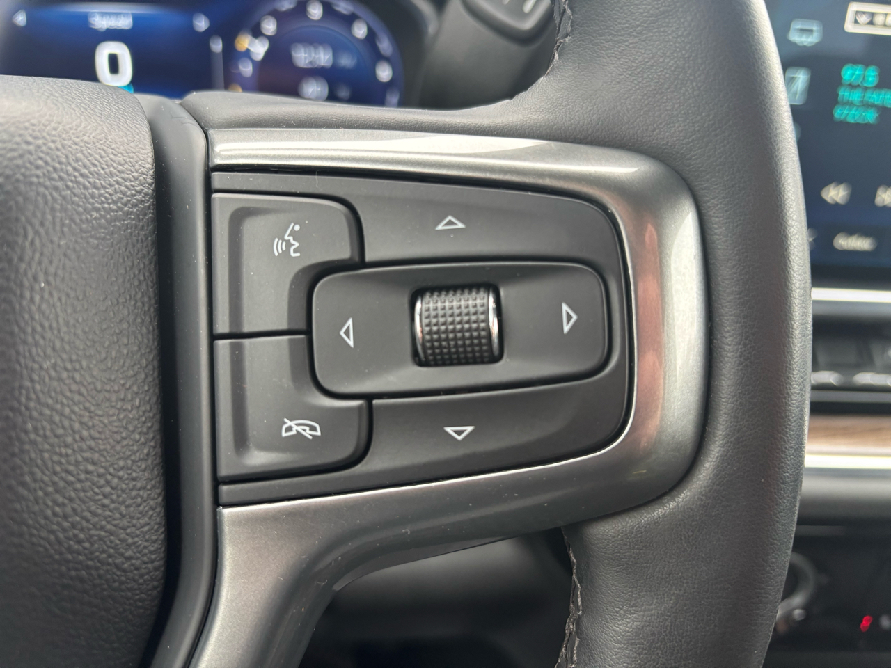 Chevrolet Silverado 1500 4WD Double Cab 147" LT w/2FL 2023