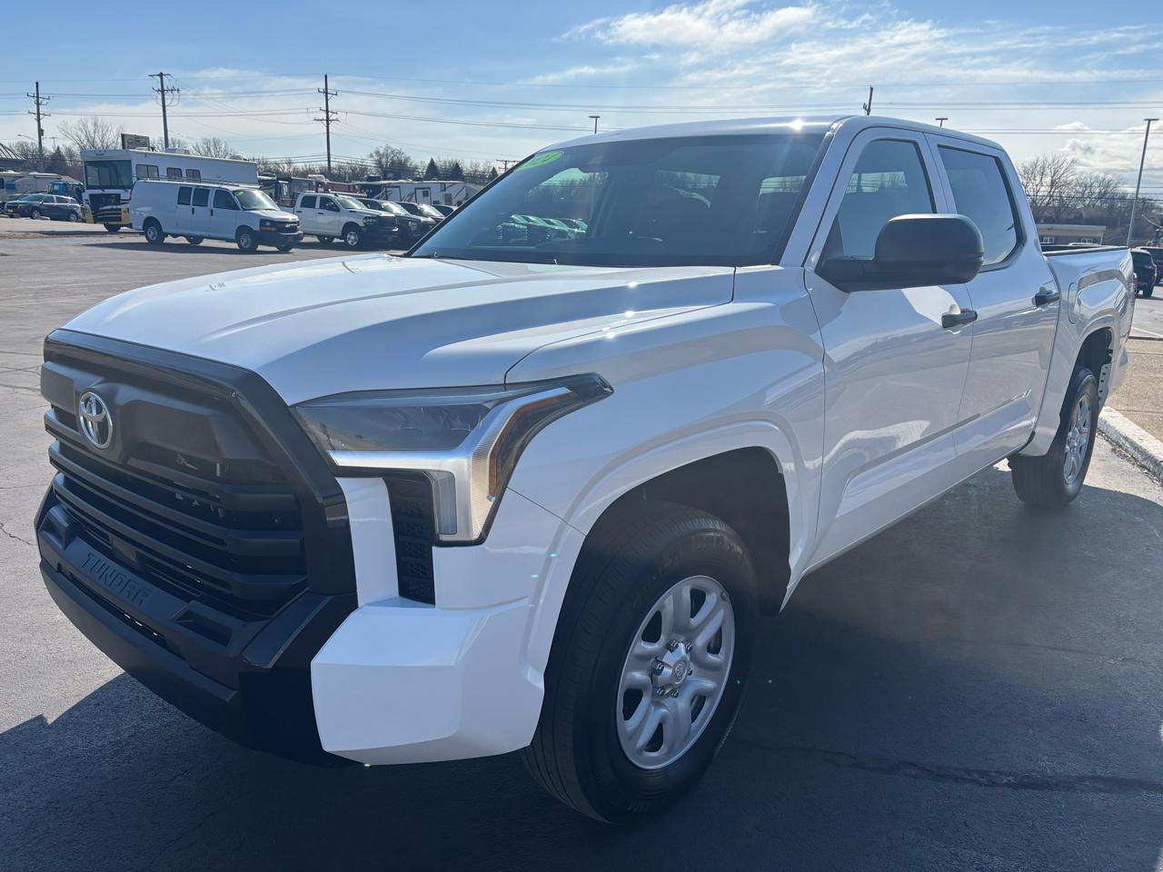 Toyota Tundra 4WD SR CrewMax 5.5' Bed (Natl) 2024