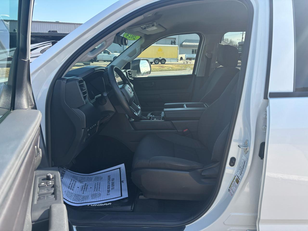 Toyota Tundra 4WD SR CrewMax 5.5' Bed (Natl) 2024