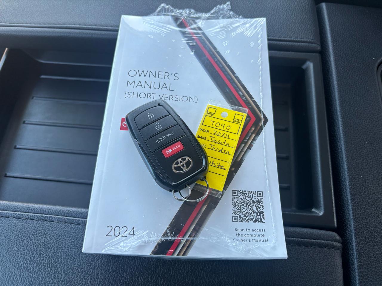 Toyota Tundra 4WD SR CrewMax 5.5' Bed (Natl) 2024