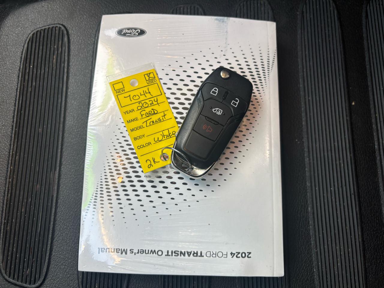 Ford Transit Cargo Van T-250 130" Low Rf 9070 GVWR RWD 2024