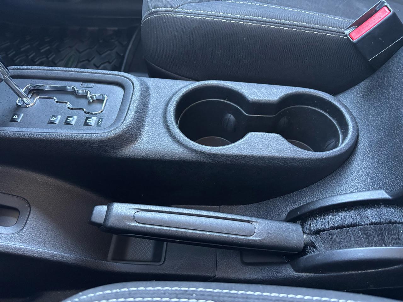 Jeep Wrangler Unlimited 4WD 4dr Sahara 2016