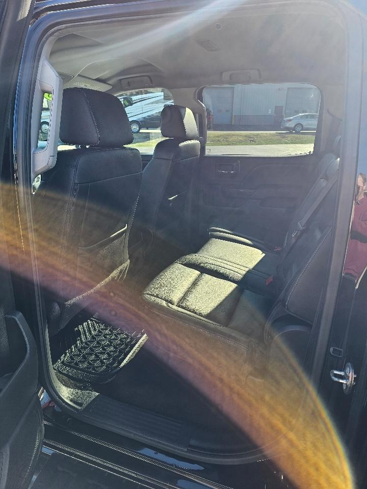 GMC Sierra 1500 4WD Crew Cab 153.0" SLE 2016