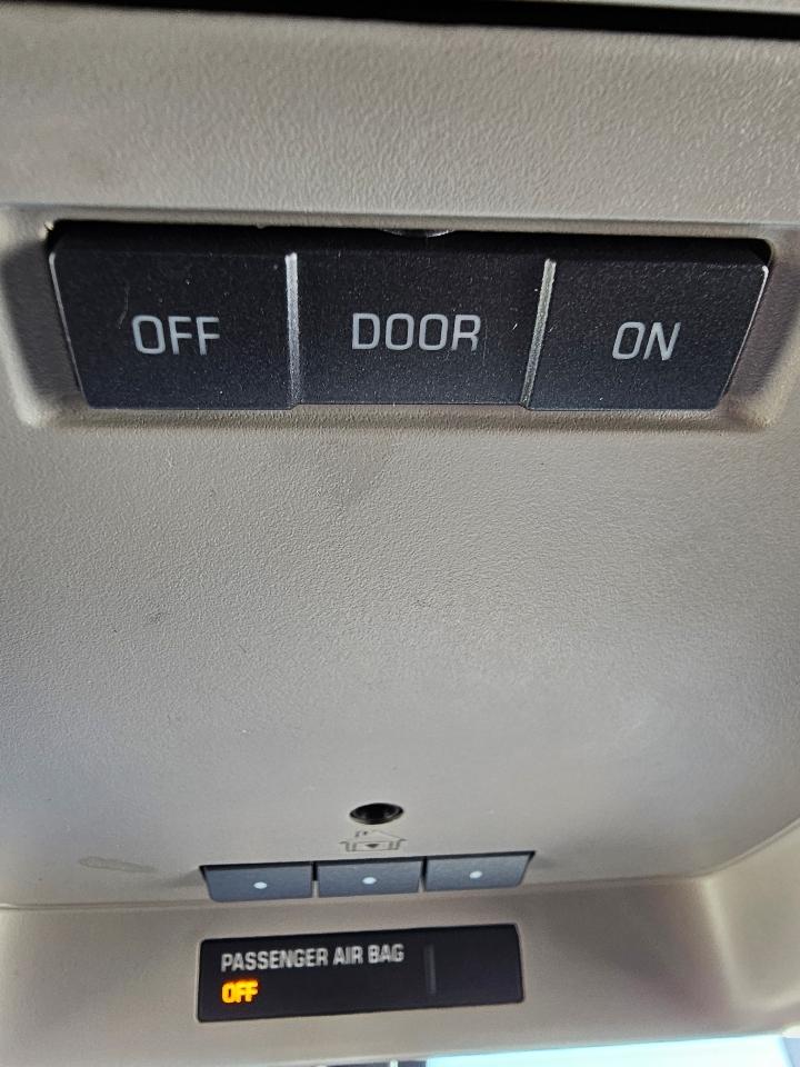 GMC Sierra 1500 4WD Crew Cab 153.0" SLE 2016