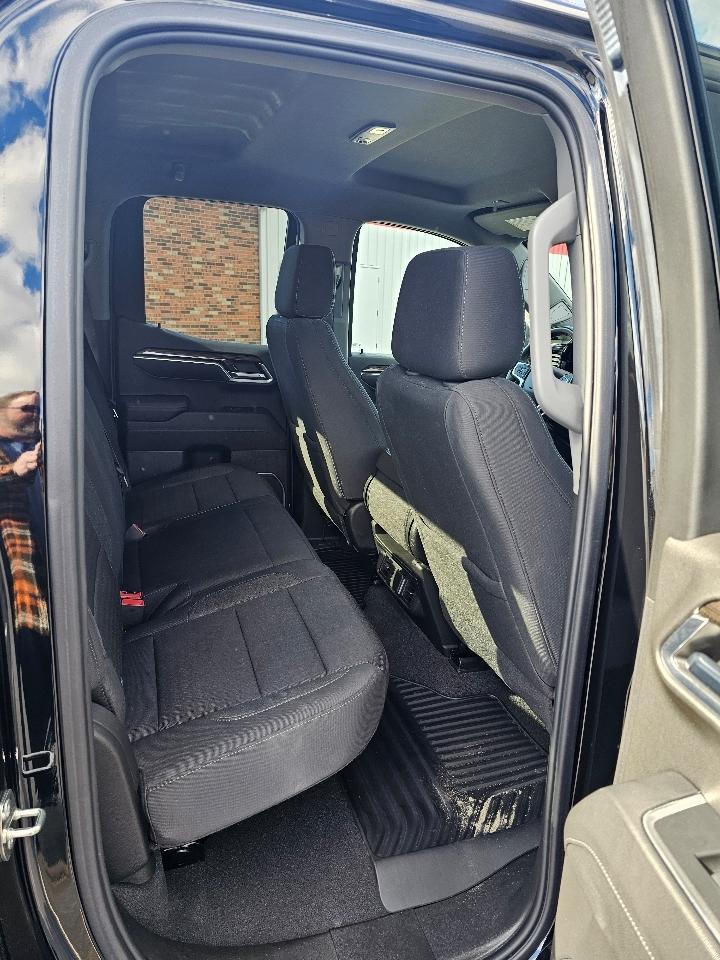 Chevrolet Silverado 1500 4WD Double Cab 147" LT w/2FL 2024