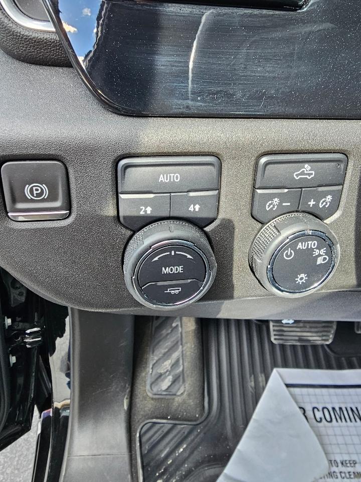 Chevrolet Silverado 1500 4WD Double Cab 147" LT w/2FL 2024