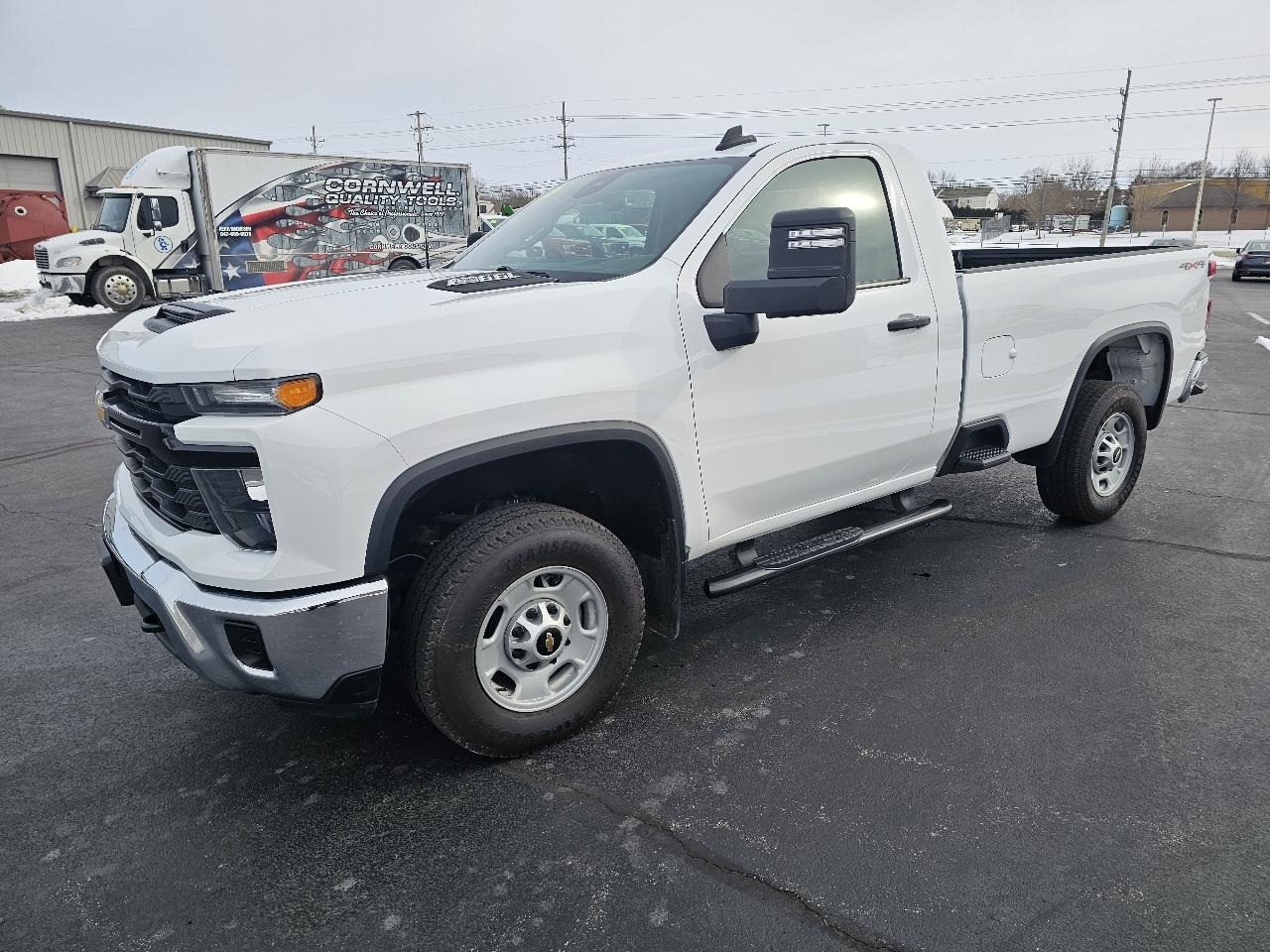 Chevrolet Silverado 2500HD 4WD Reg Cab 142" Work Truck 2025